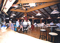 Restaurant du camping Les 2 Bois à Baratier, Hautes-Alpes.